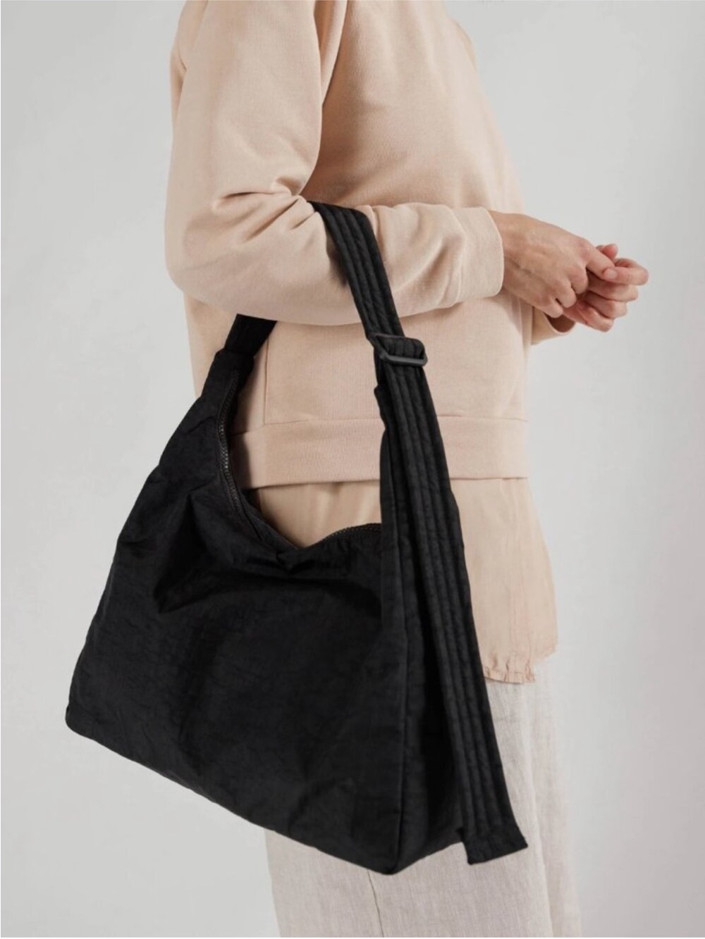 BAGGU Black Shoulder Hobo Bag
